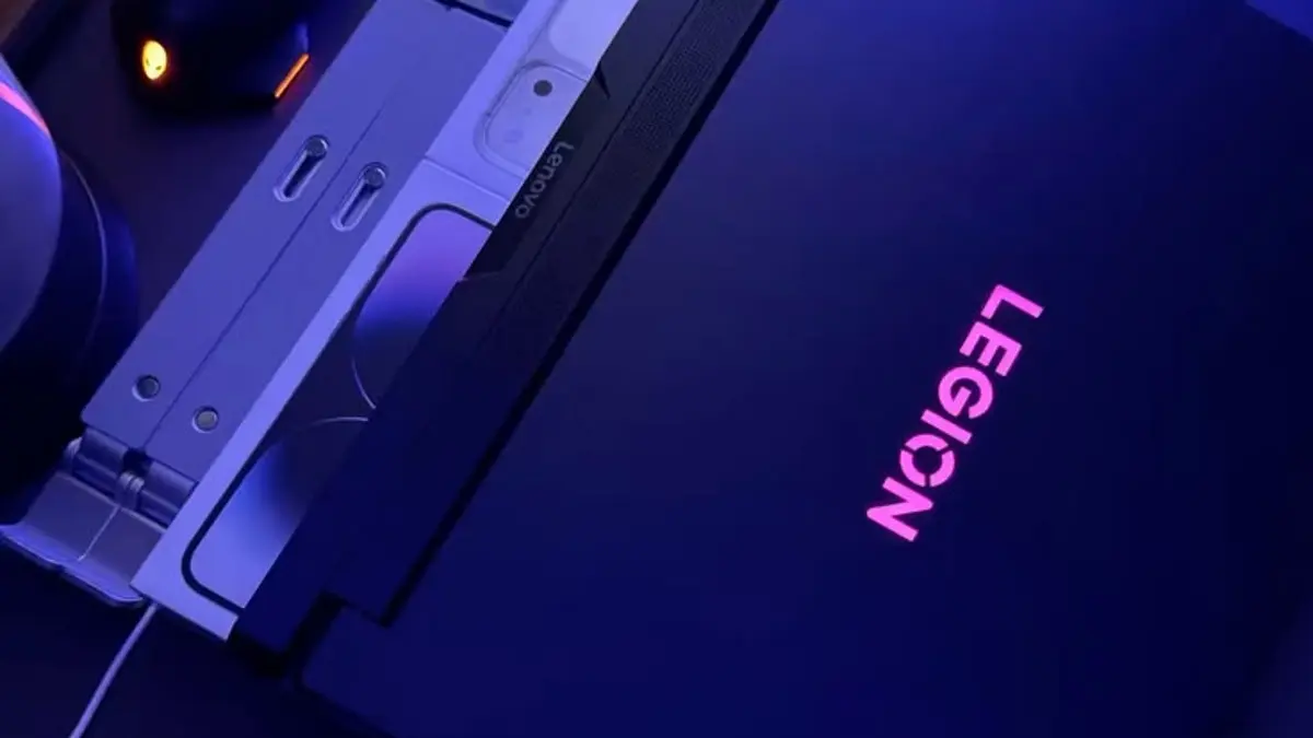Lenovo Legion Pro 7i FIFA World Cup Edition 2026 dibekali RTX 5070 Ti, OLED 240Hz, dan Core Ultra 275HX untuk gaming serta rendering.(Pinterest)