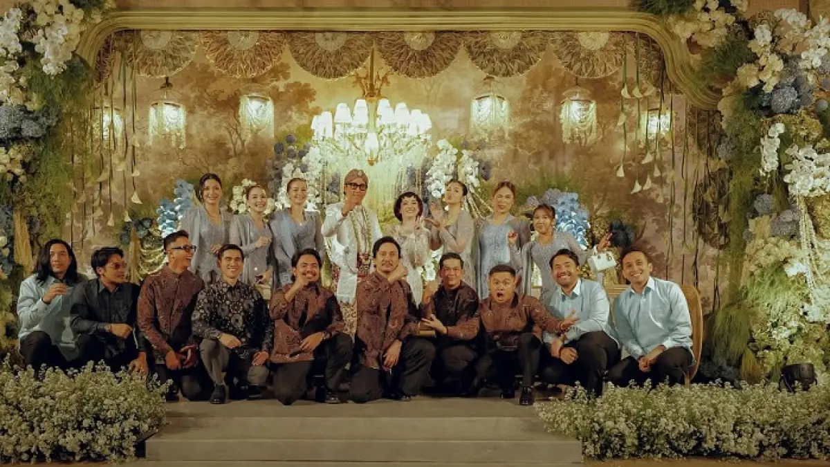 Andre Taulani dan Amanda Rigby resmi menikah pada 20 September 2026. Pernikahan keduanya disorot setelah sejumlah isu muncul di media sosial.(Gemini AI)