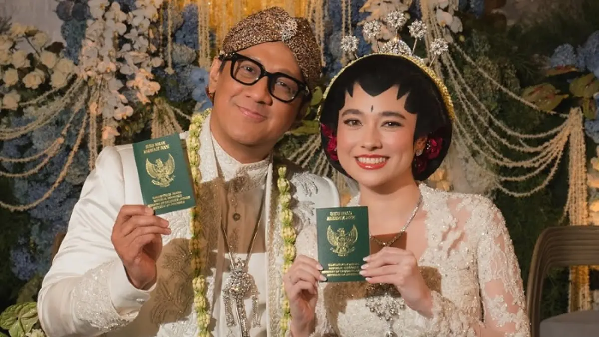 Andre Taulany dan Amanda Rigby resmi menikah pada 20 September 2026. Simak momen ijab kabul, mahar, hingga proses administrasi pernikahan.(Gemini AI)