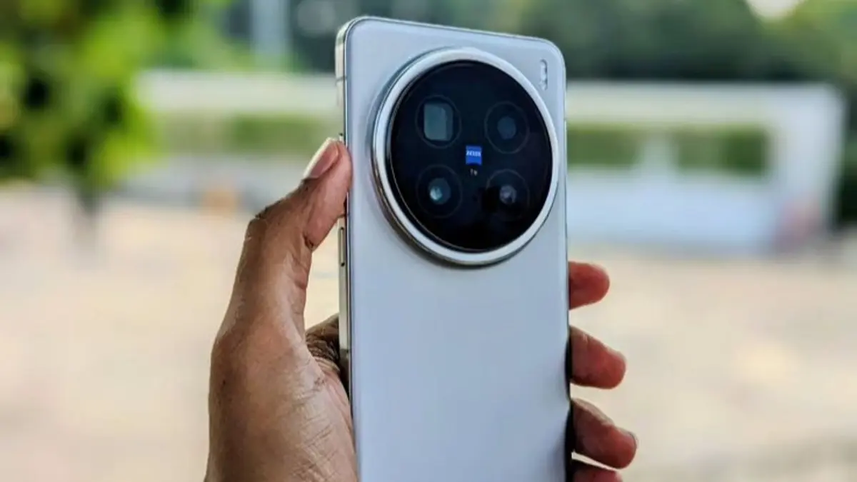 HP kamera OIS terbaik di harga Rp5 jutaan hingga Rp7 jutaan hadir dengan kamera utama stabil, telefoto, ultrawide, dan fitur video. (Pinterest)