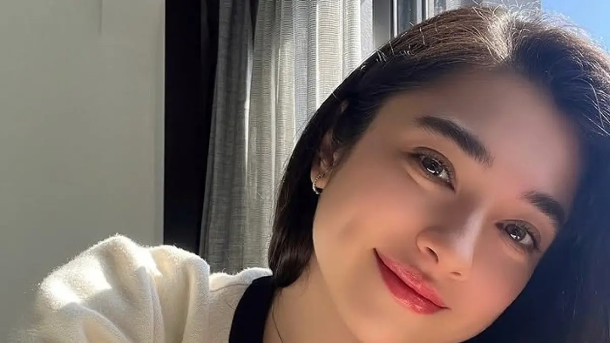 Keluarga Amanda Rigby terdiri dari ayah asal Inggris, ibu dari Yogyakarta, serta kakak perempuan bernama Angel Rigby.(Gemini AI)