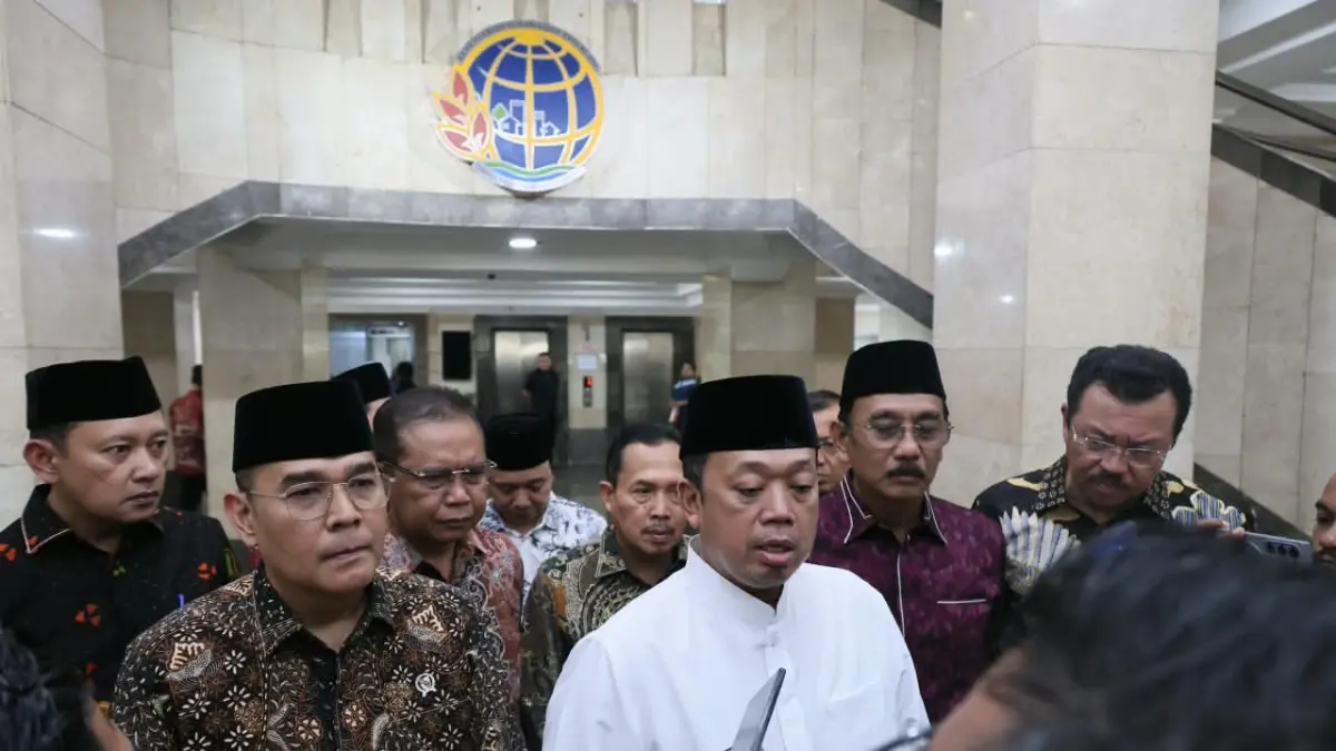 Menteri ATR/BPN Nusron Wahid memastikan pelayanan pertanahan tetap berjalan di tengah proses hukum KPK.