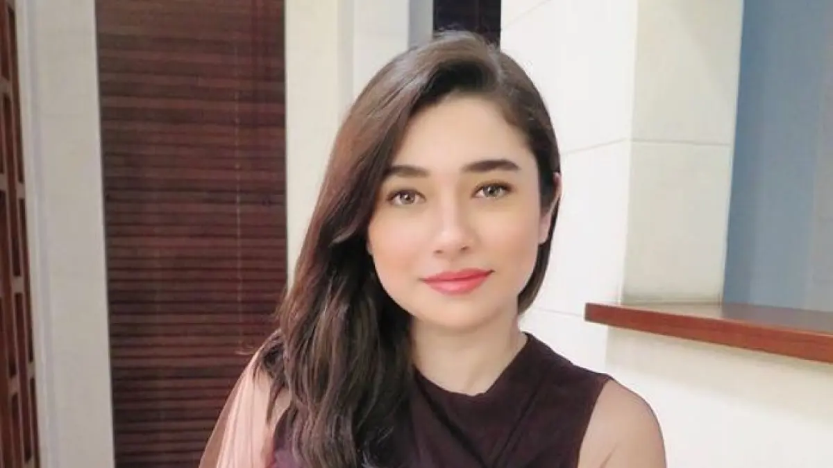 Profil Amanda Rigby, dari bintang iklan, debut akting, pendidikan di Singapura, hingga perjalanan kariernya sebagai aktris dan presenter.(Geminj AI)