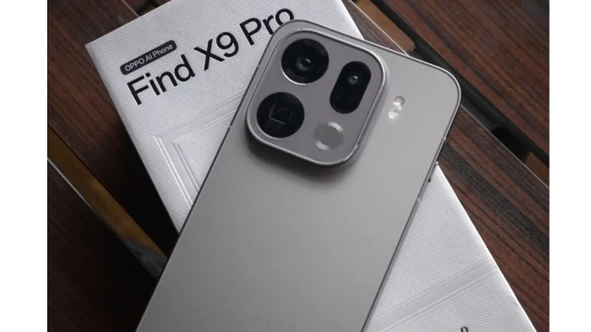 OPPO Find X9 Ultra dipakai lebih dari sebulan dengan kamera, baterai 7.500 mAh, ColorOS, dan performa flagship yang diuji.(Gemini AI)