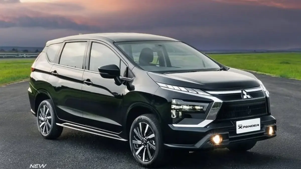 Pembaruan Mitsubishi Xpander 2027: Desain gagah ala SUV, interior lapang fleksibel, serta fitur canggih untuk mobilitas keluarga.(Gemini AI)