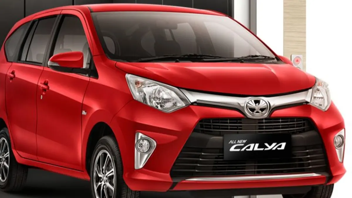 Toyota Calya G Manual 2026 masih mempertahankan desain lama dengan mesin 1.200 cc dan fitur lengkap. (Pinterest)