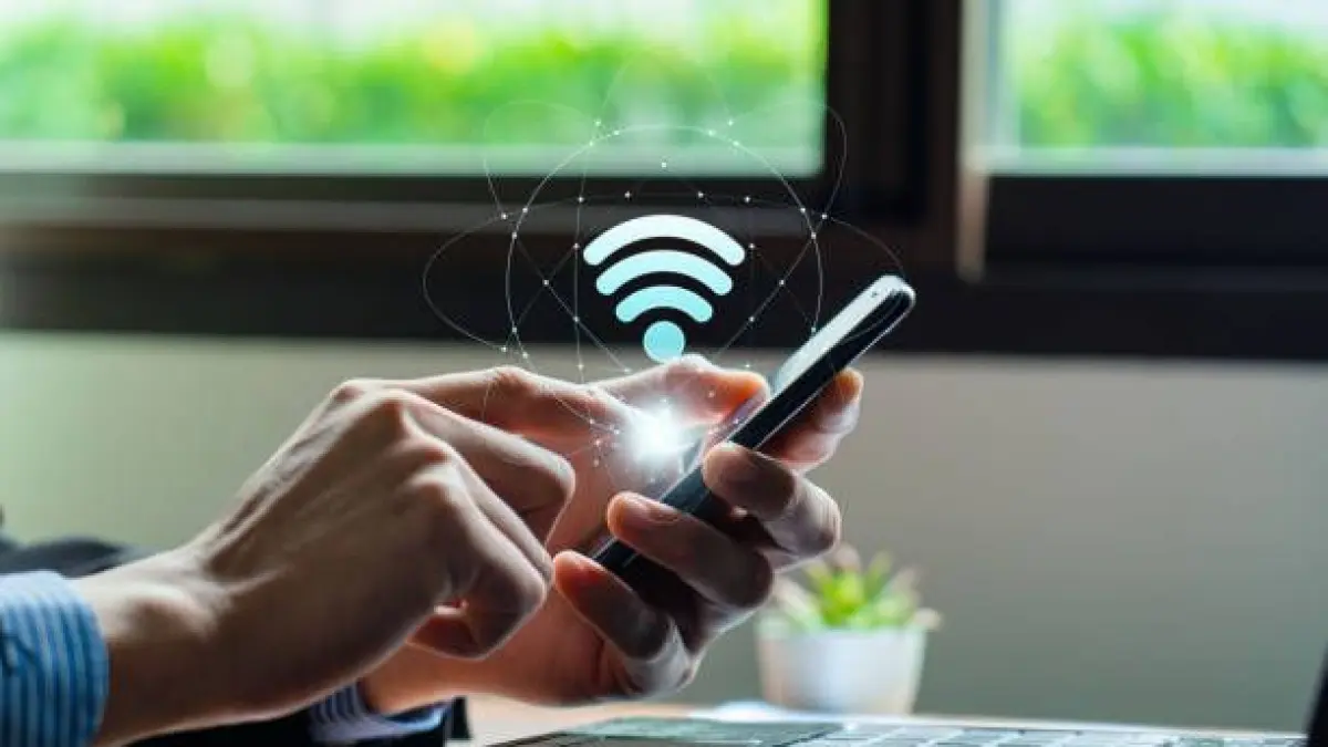 Cara mengetahui password WiFi di HP Android yang sudah terhubung ternyata mudah. Simak langkah melihat sandi WiFi tanpa aplikasi tambahan.(PINTEREST)