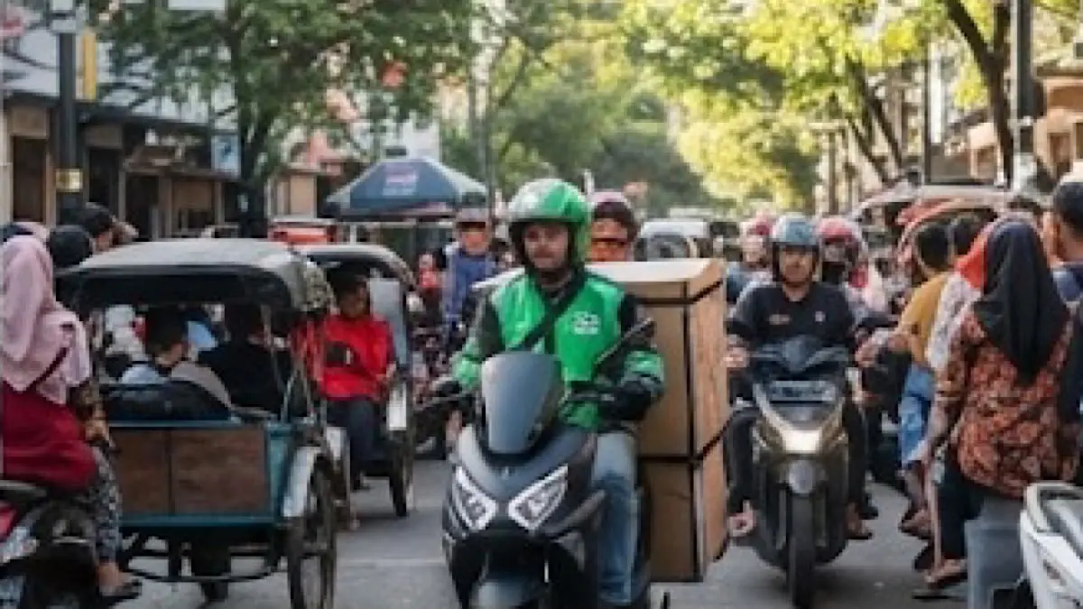 Motor listrik Indomobil punya pilihan mulai Rp17 jutaan hingga Rp28 jutaan, dengan jarak tempuh mencapai 135 km.(gemini AI)