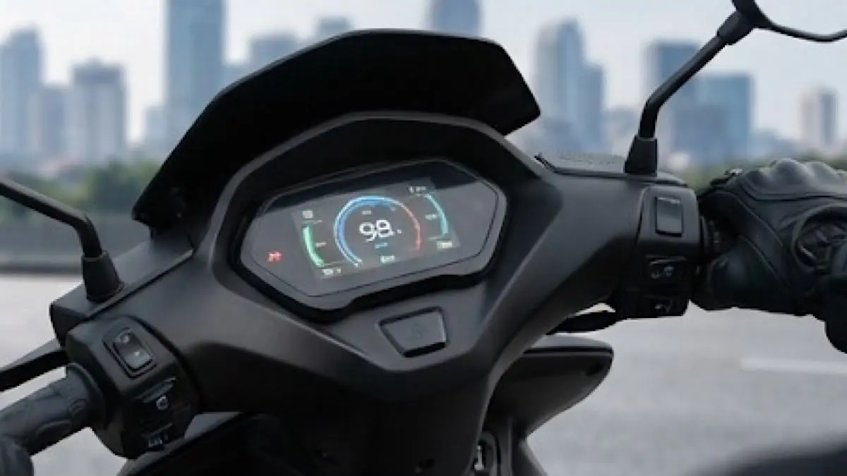 Polytron Fox R dipakai 5 bulan sejauh 6.400 km dengan biaya sekitar Rp1,3 juta, termasuk listrik dan sewa baterai.(gemini AI)