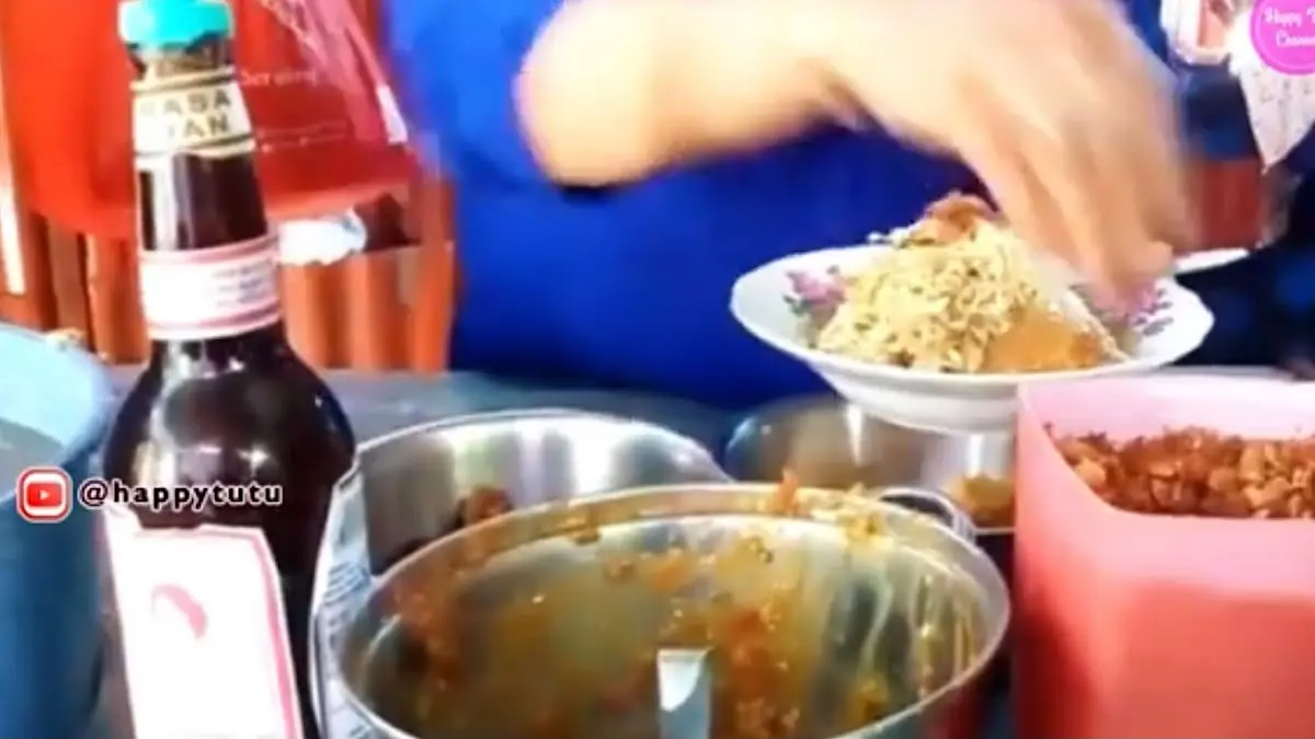 10 makanan khas Jawa Tengah ini wajib dicoba saat liburan, dari getuk, lumpia Semarang hingga dawet ireng.(sc youtube)
