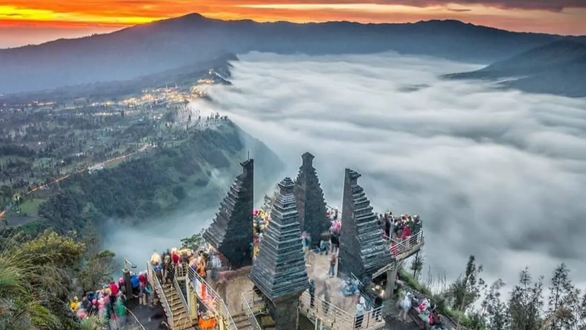 Wisata Jogja punya 16 pilihan destinasi, dari pantai Gunung Kidul, Malioboro, hingga kuliner tradisional. (Pinterest)