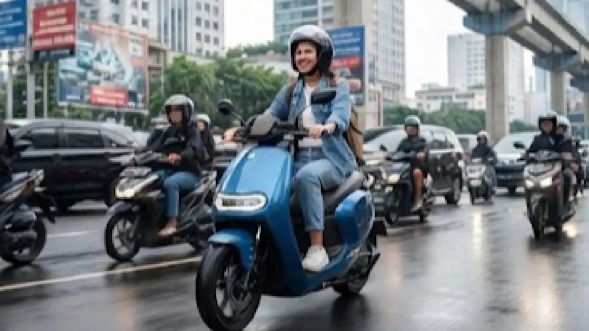 Alva Cervo Next Gen dibanderol Rp16,5 juta. Simak spesifikasi, jarak tempuh, fitur canggih, dan kekurangannya.(gemini AI)