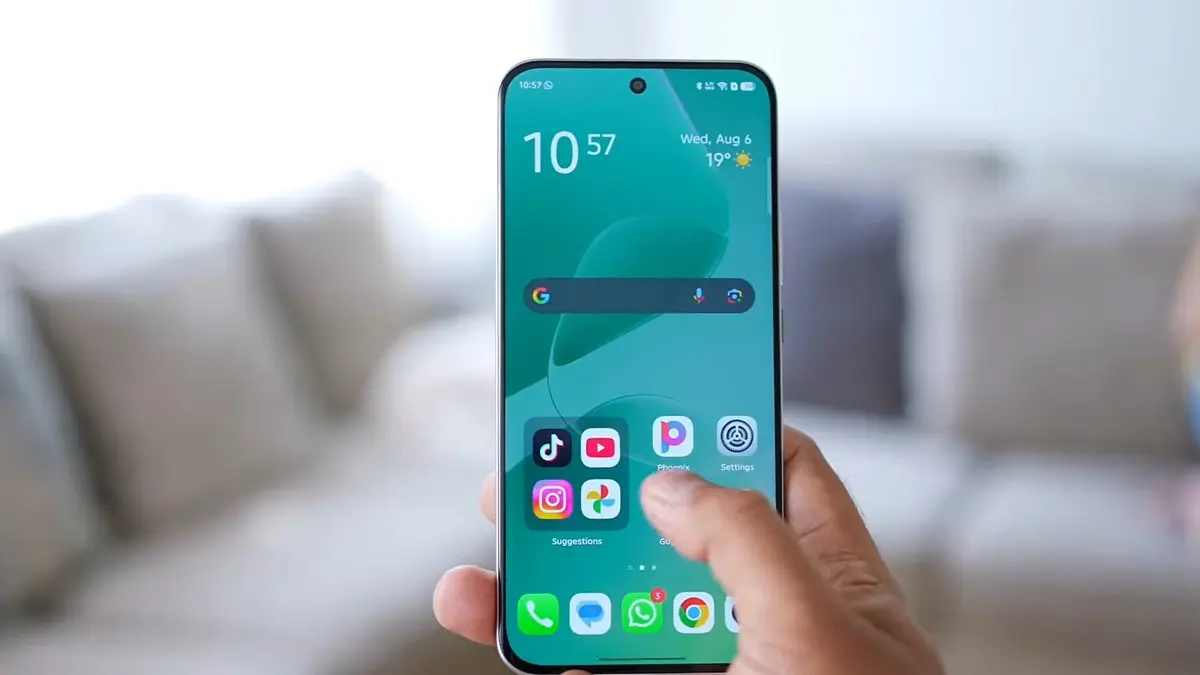 HP Samsung terbaru hadir dengan baterai besar, layar AMOLED, dan kamera 8K. Simak lima pilihan serta spesifikasinya! (SC YOUTUBE)