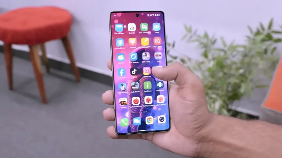 HP Samsung terbaru menawarkan pilihan dari Galaxy A hingga S26 Ultra. Cek spesifikasi dan fitur unggulannya (SC YOUTUBE)