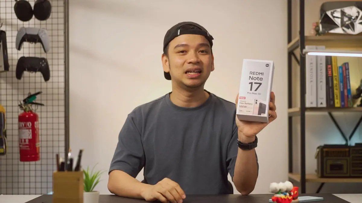 Redmi Note 17 Pro Max menawarkan baterai 10.000 mAh, layar AMOLED 120 Hz, speaker stereo, pengisian cepat 100 watt, dan desain Cloud Blush (ScYoutube)