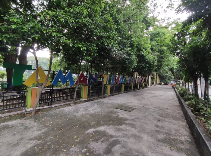 BAKAL DIPASANGI LAMPU: Kondisi Telaga Bandung saat sore. Minimnya penerangan membuat telaga itu sering dijadikan tempat pacaran.