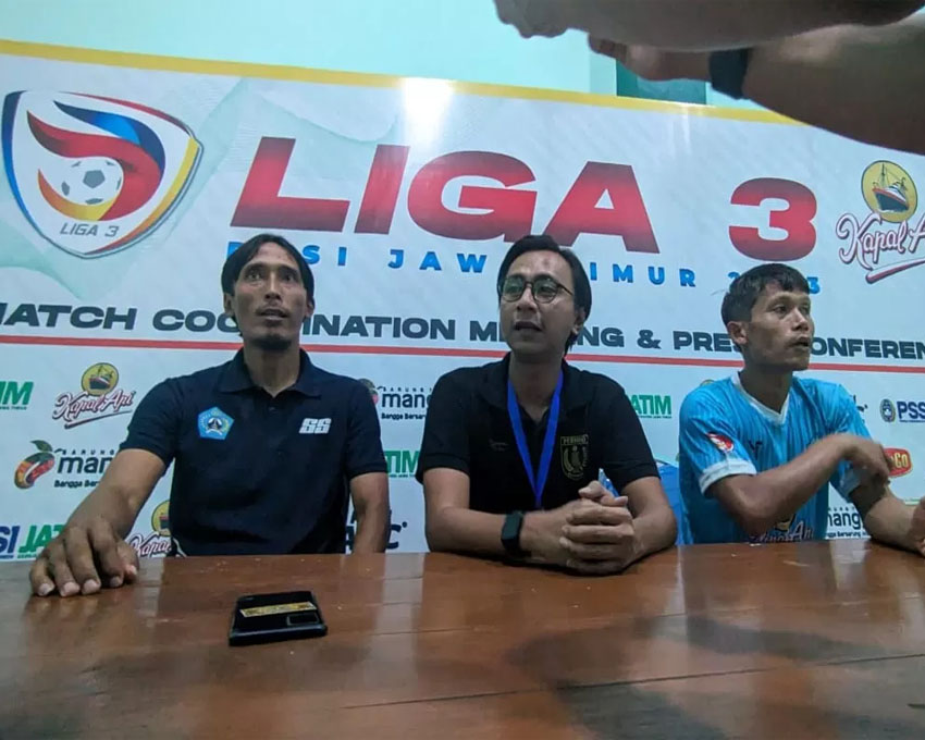 DULU PEMAIN PILAR PERSIBO: Slamet Sampurno, yang kini melatih di PSIL Lumajang. (IRVAN RAMADHAN/RDR.BJN)
