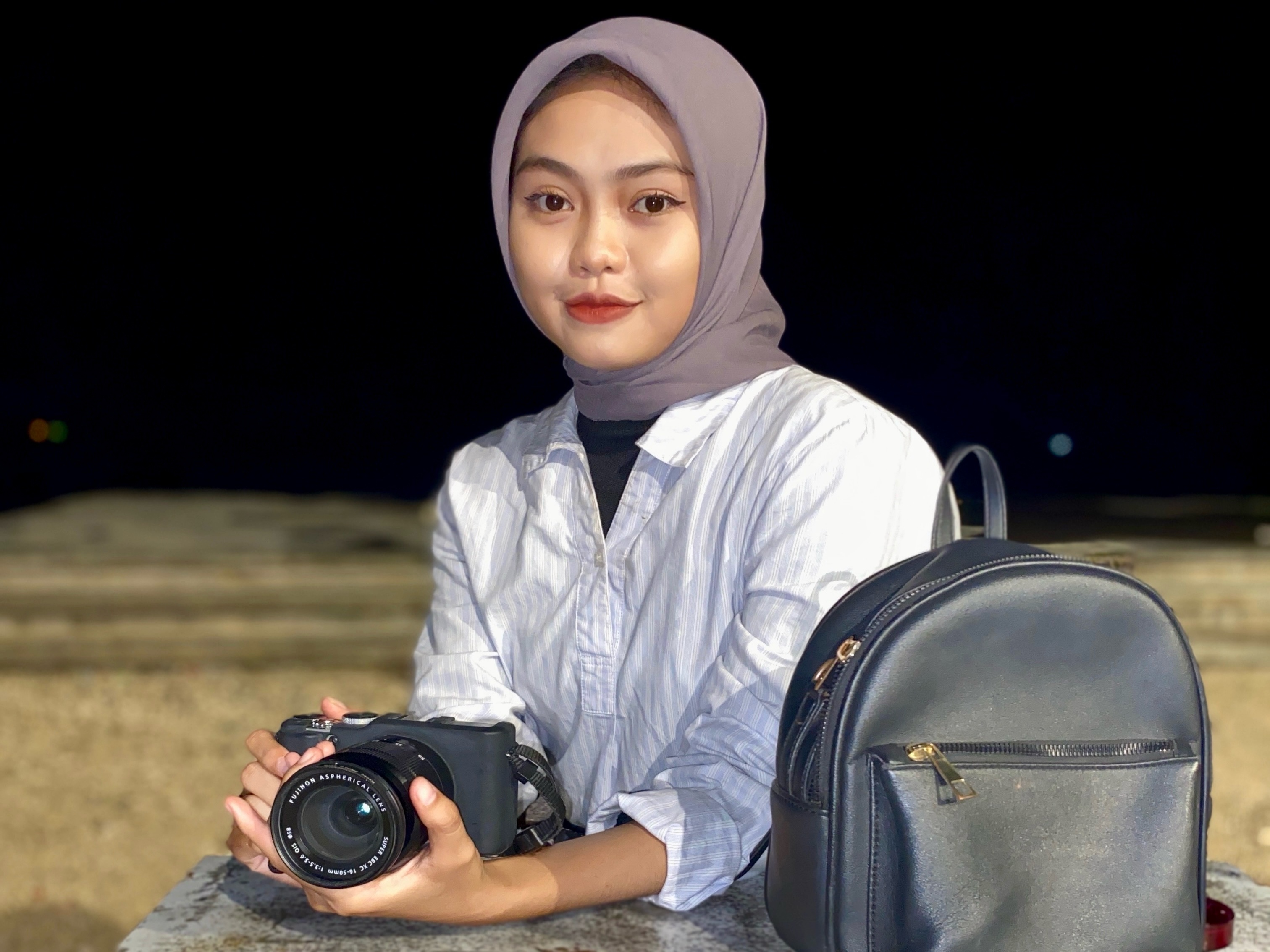 Eqlima Dianti Agustianingrum, dara Asal Kecamatan Paciran ini Berprofesi sebagai Fotografer Freelancer (ist. / rdrlmg)