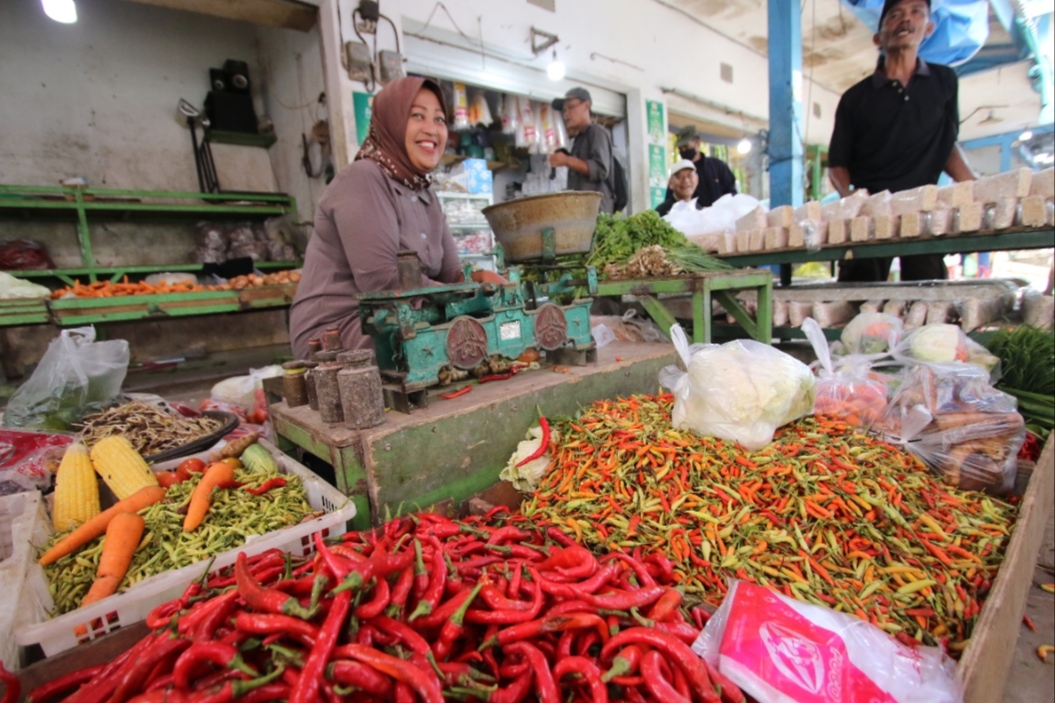 BELUM STABIL : Harga bumbu dapur di pasar tradisional harganya masih fluktuatif (Anjar. / rdrlmg)
