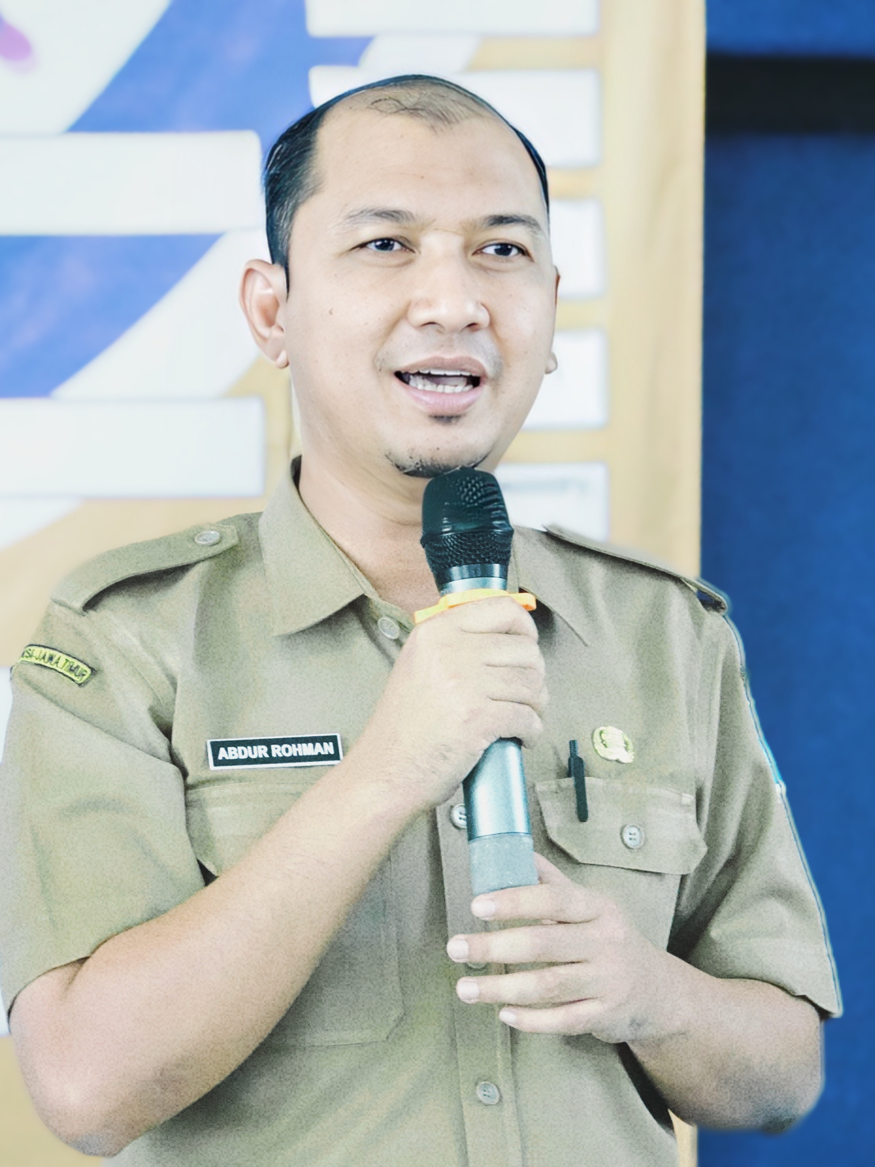 BERI TIPS BAGI PENIKMAT KOPI: Wakil Direktur Pelayanan dan Penunjang RSUD Dr Soegiri Lamongan dr Abdur Rohman, SpPD, MEK, FINASIM. (IST/RDR.LMG)