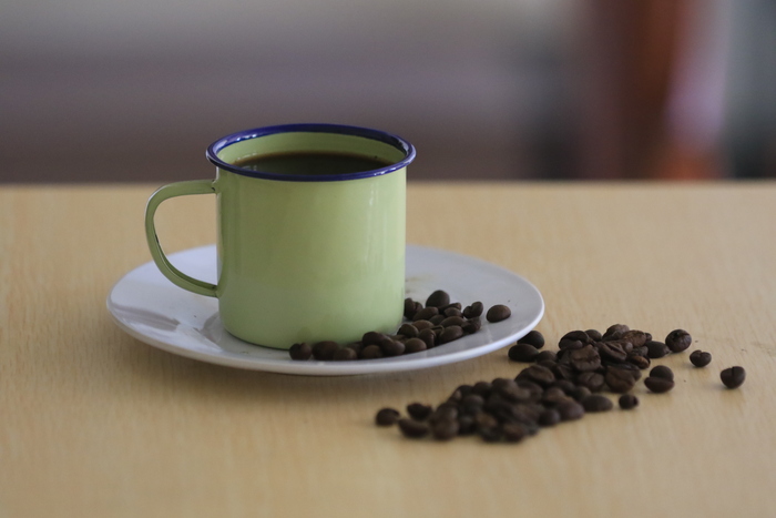 SUKA RASA APA?: Kopi yang siap seduh dan kopi bijian.    (ANJAR DWI PRADIPTA/RDR.LMG)