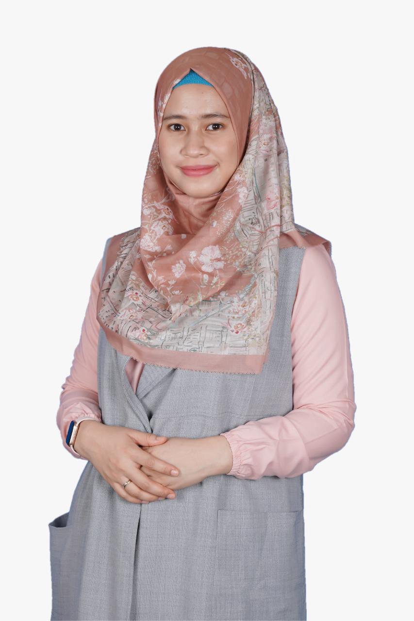 JELASKAN MANFAAT AIR KELAPA MUDA: Direktur RS Citra Medika Lamongan, dr Firas A Aghnia. (IST/RDR.LMG)