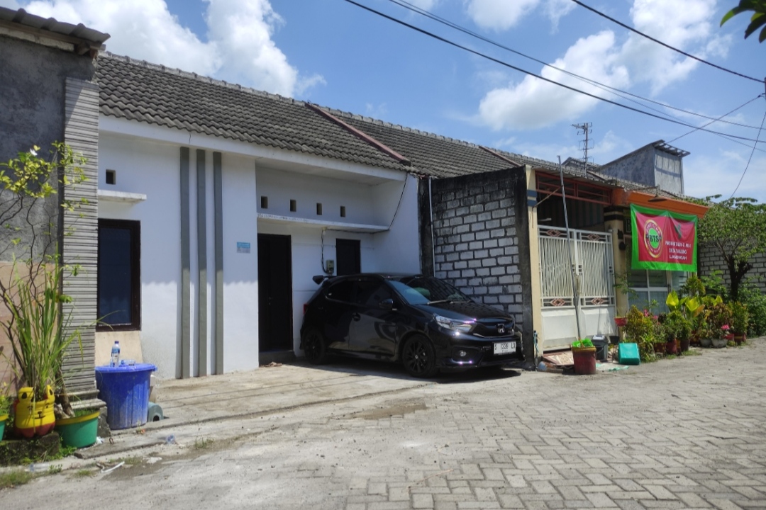 NAIK LAGI : Pajak Bumi dan Bangunan (PBB) selama dua tahun di perumahan setara desa tanjung mengalami kenaikan (Anjar. / rdrlmg)