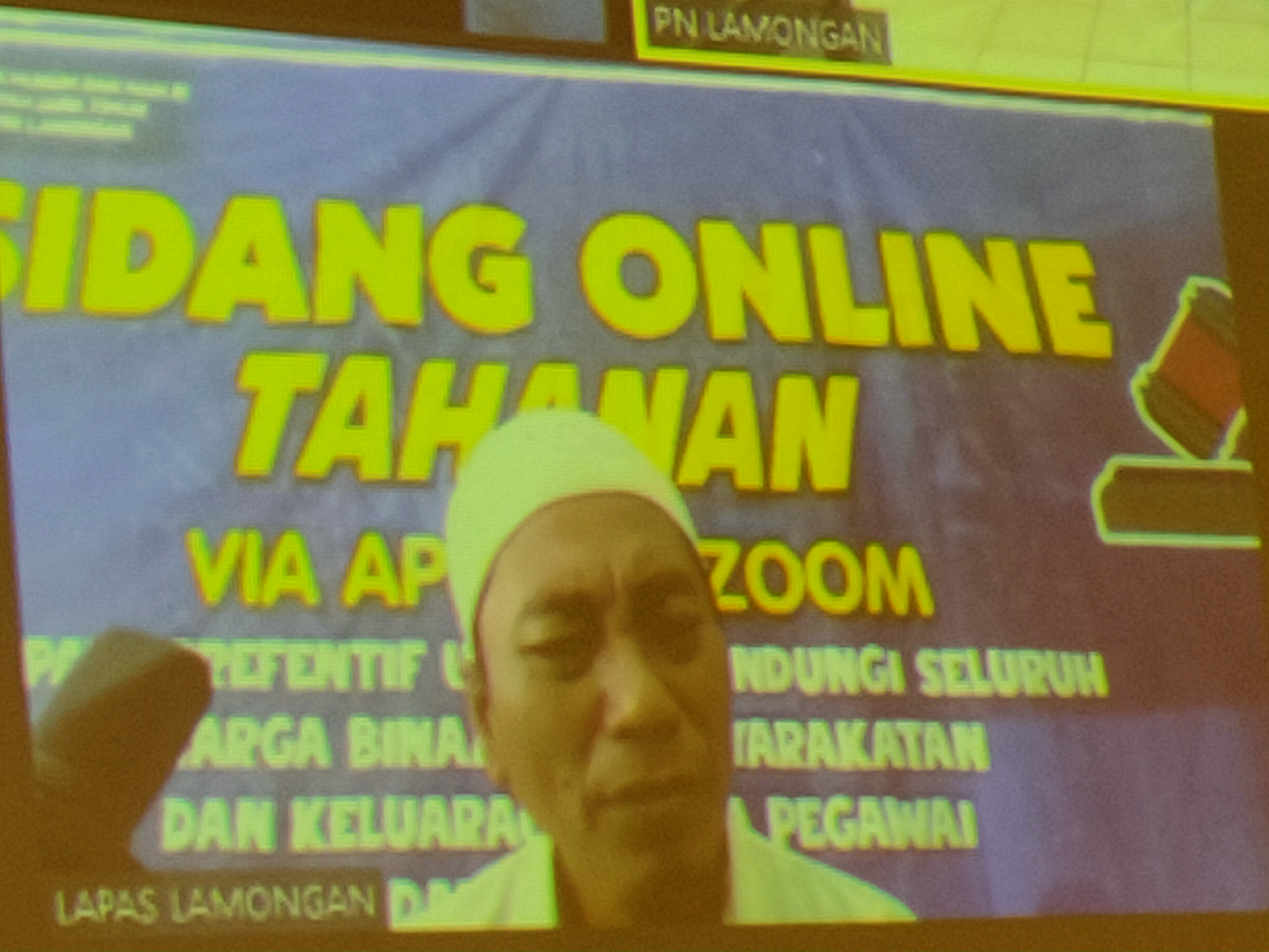 DIVONIS 6,5 TAHUN: Hermanto divonis bersalah, mengedarkan sabu &mdash; sabu dalam persidangan. (IST/RDR.LMG)