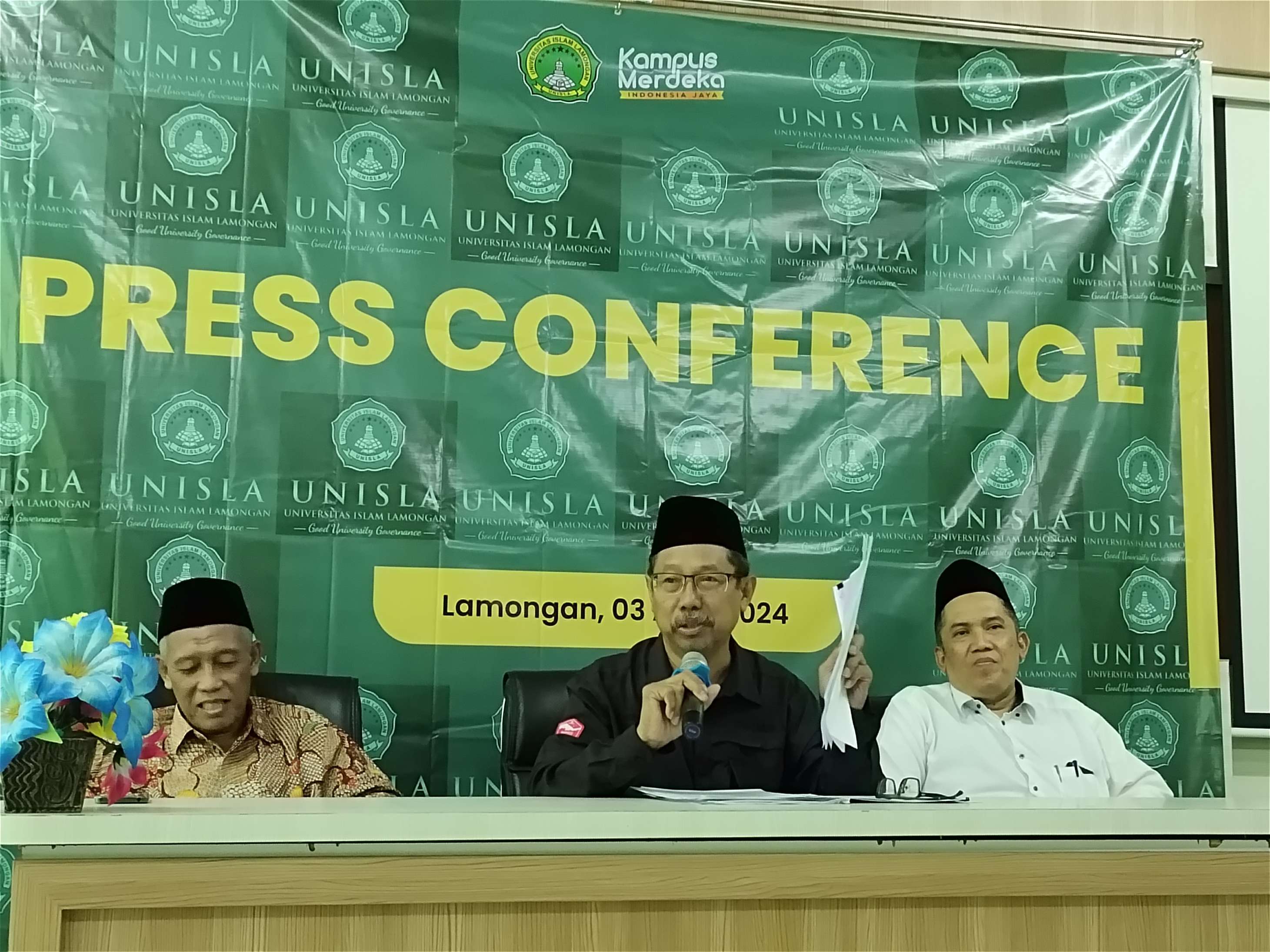 SOLID: Bambang Eko Muljono memastikan dualisme kepengurusan YPPTI Sunan Giri Lamongan resmi berakhir. (Ist. / Rdrlmg)