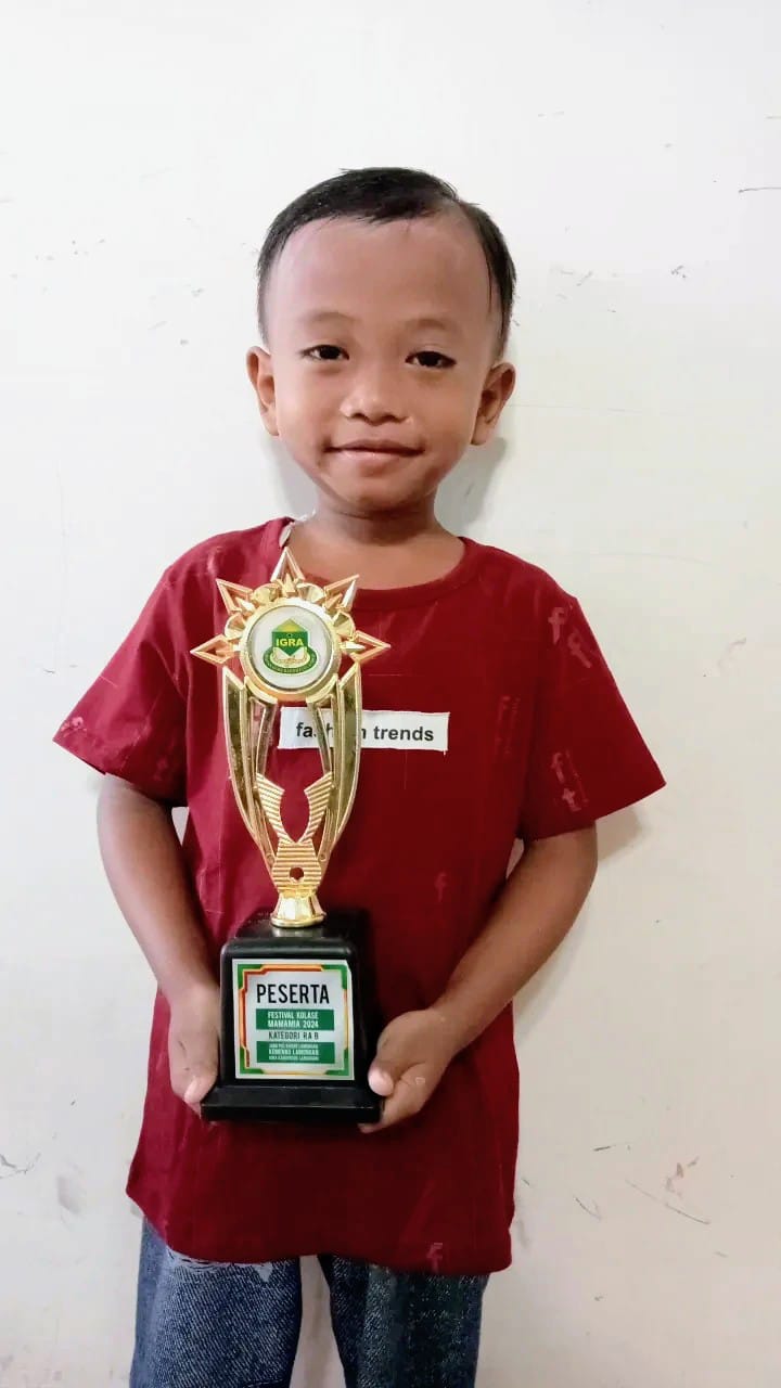 SUKA MANCING: Ahmad Hafizzio Al Afasy (ISTIMEWA/RADAR.LMG)