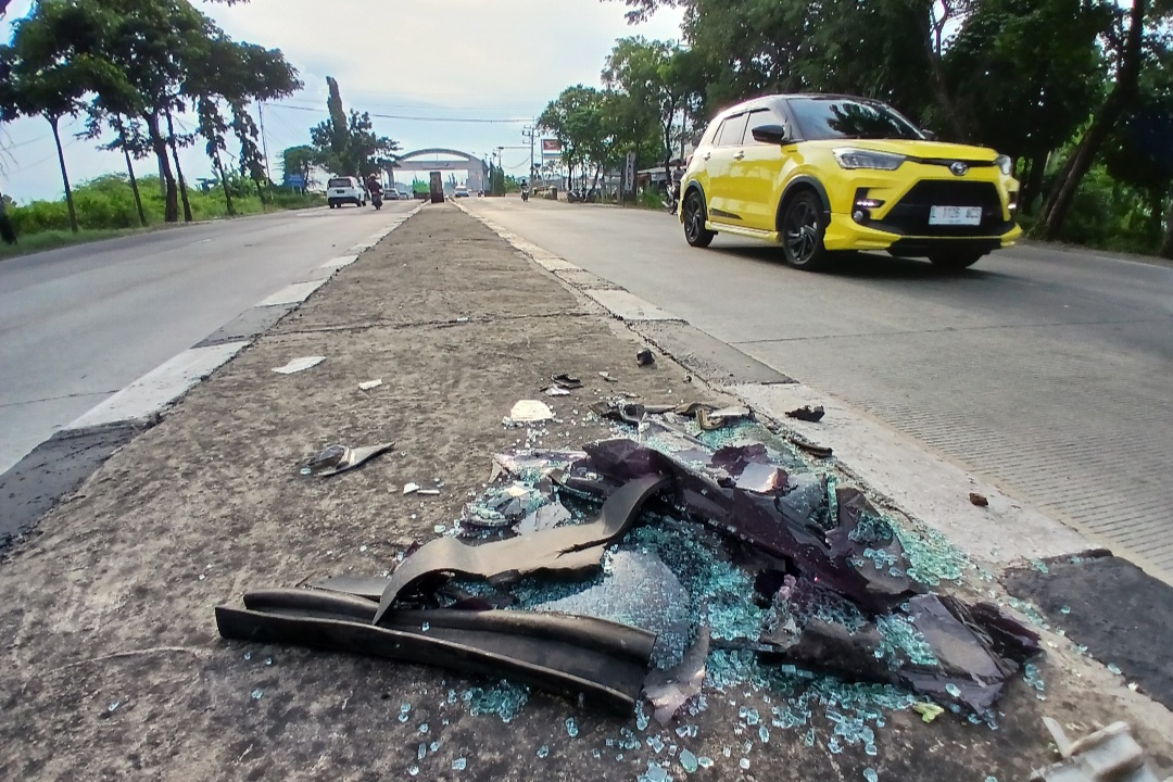 RAWAN: Jalan nasional di Kecamatan Deket menjadi titik yang paling sering terjadi laka lantas dalam beberapa bulan terakhir. (Anjar. / Rdrlmg)