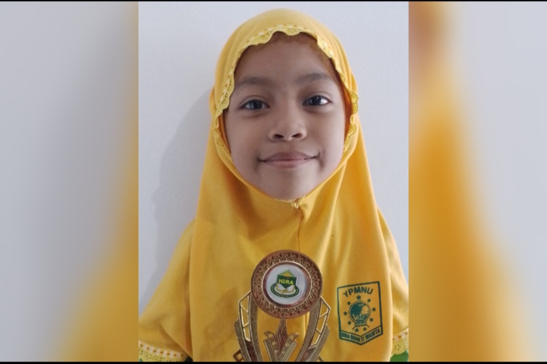 Uoin ipin jadi tontonan favoritnya (Ist. / Radar Lamongan)