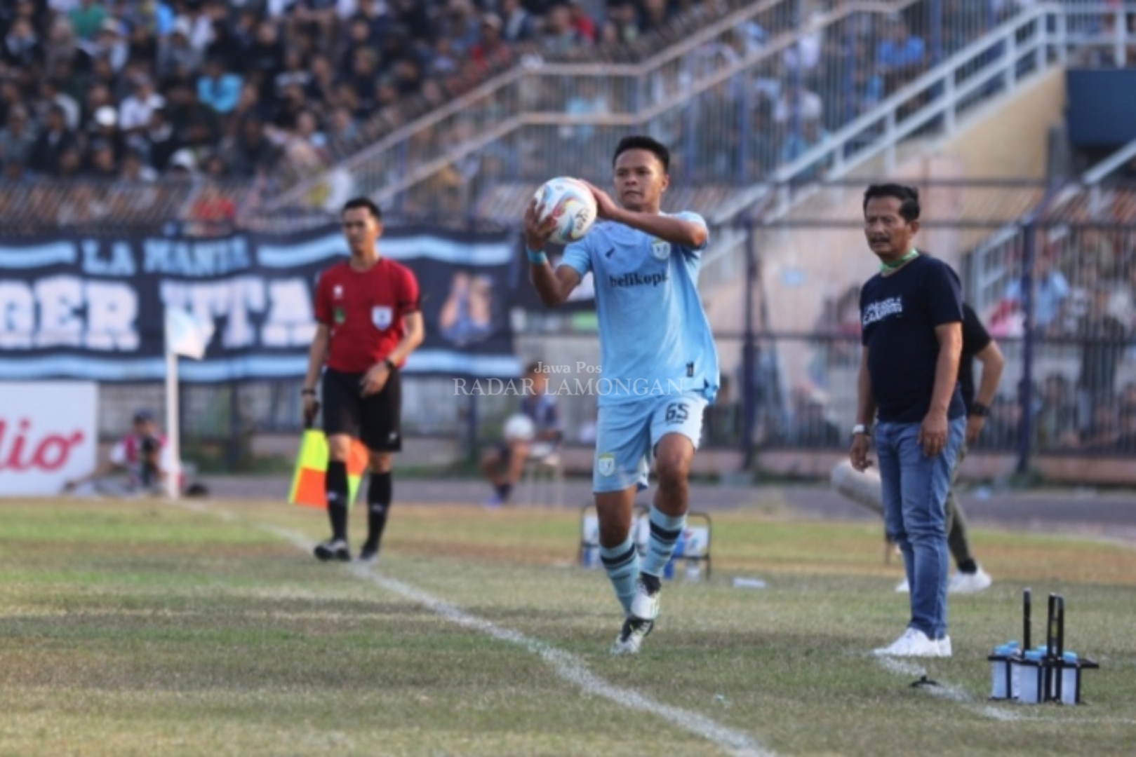 LARIS MANIS: Selain disodori perpanjangan kontrak oleh Persela, Dede Sapari juga didekati enam klub Liga 1. (Anjar D. Pradipta / Radar Lamongan)