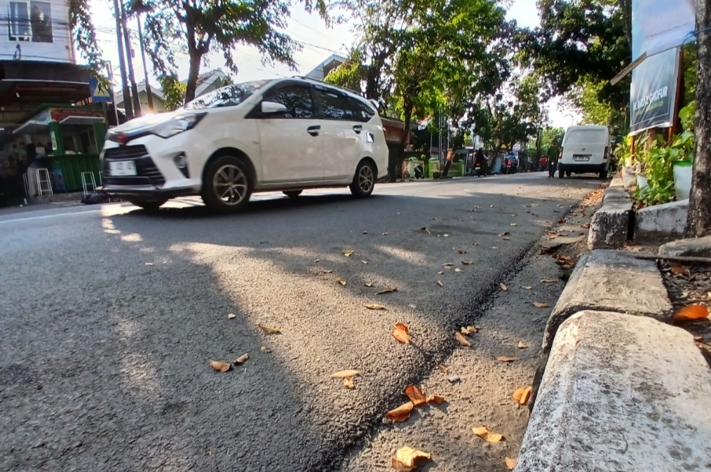 Dari tujuh titik halte yang diusulkan, salah satu titik di Jalan Veteran untuk memudahkan pelajar mengakses transportasi