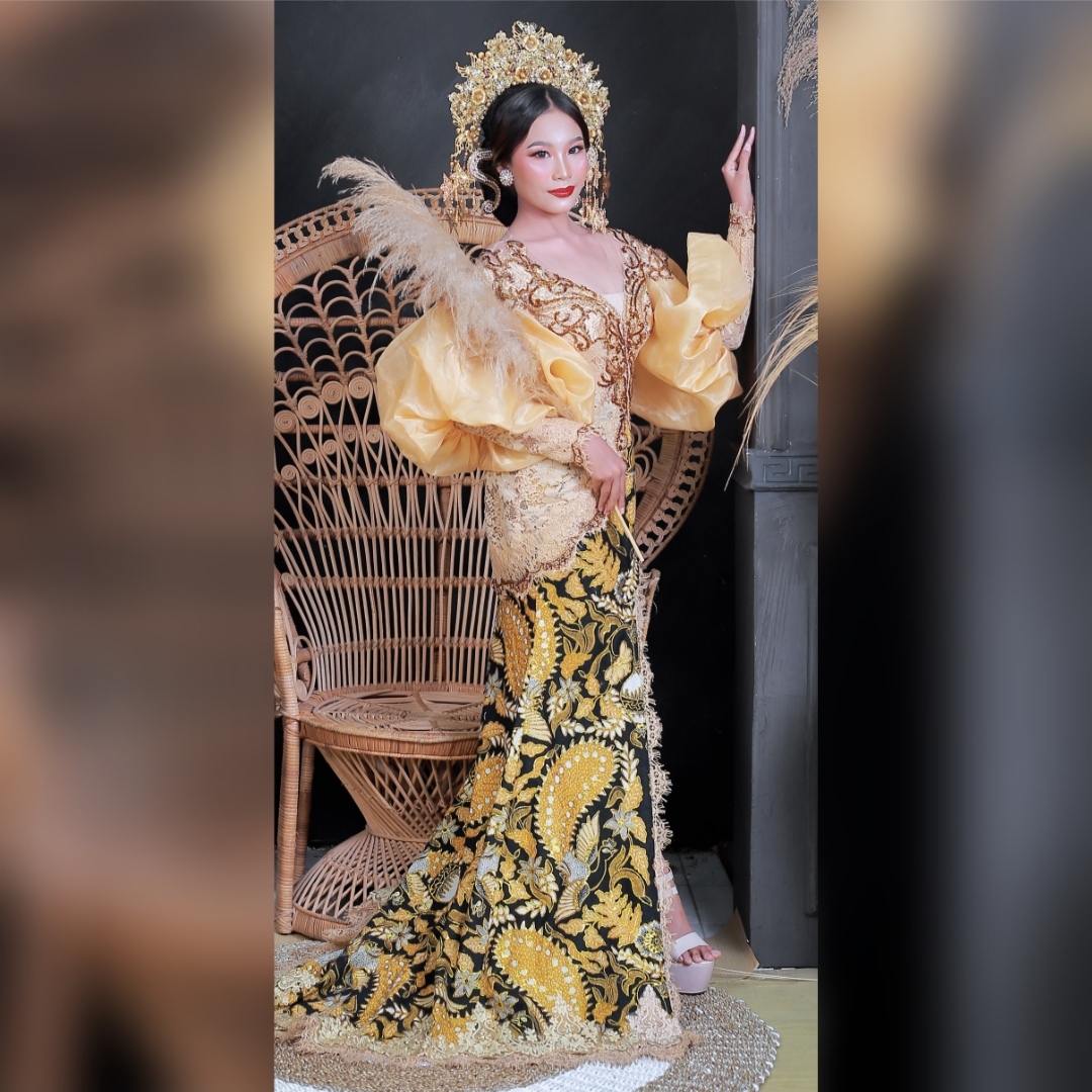 Aktif di Dunia Modeling, Siswi SMA 1 Ngimbang ini pernah raih juara 1 (ist. / Radar Lamongan)