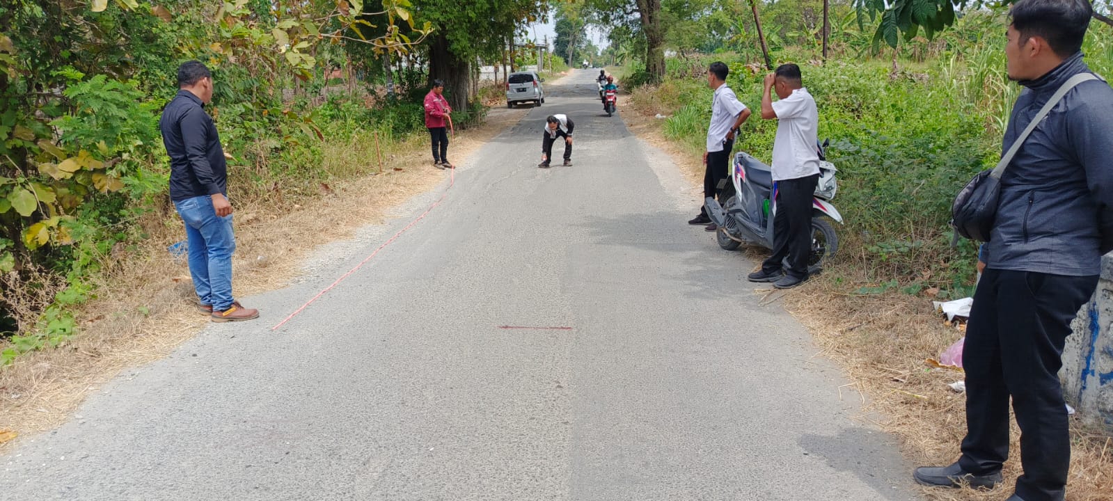 DIUKUR; Salah satu ruas jalan di Kabupaten Lamongan yang akan diperbaiki. (IST/RADAR LAMONGAN)