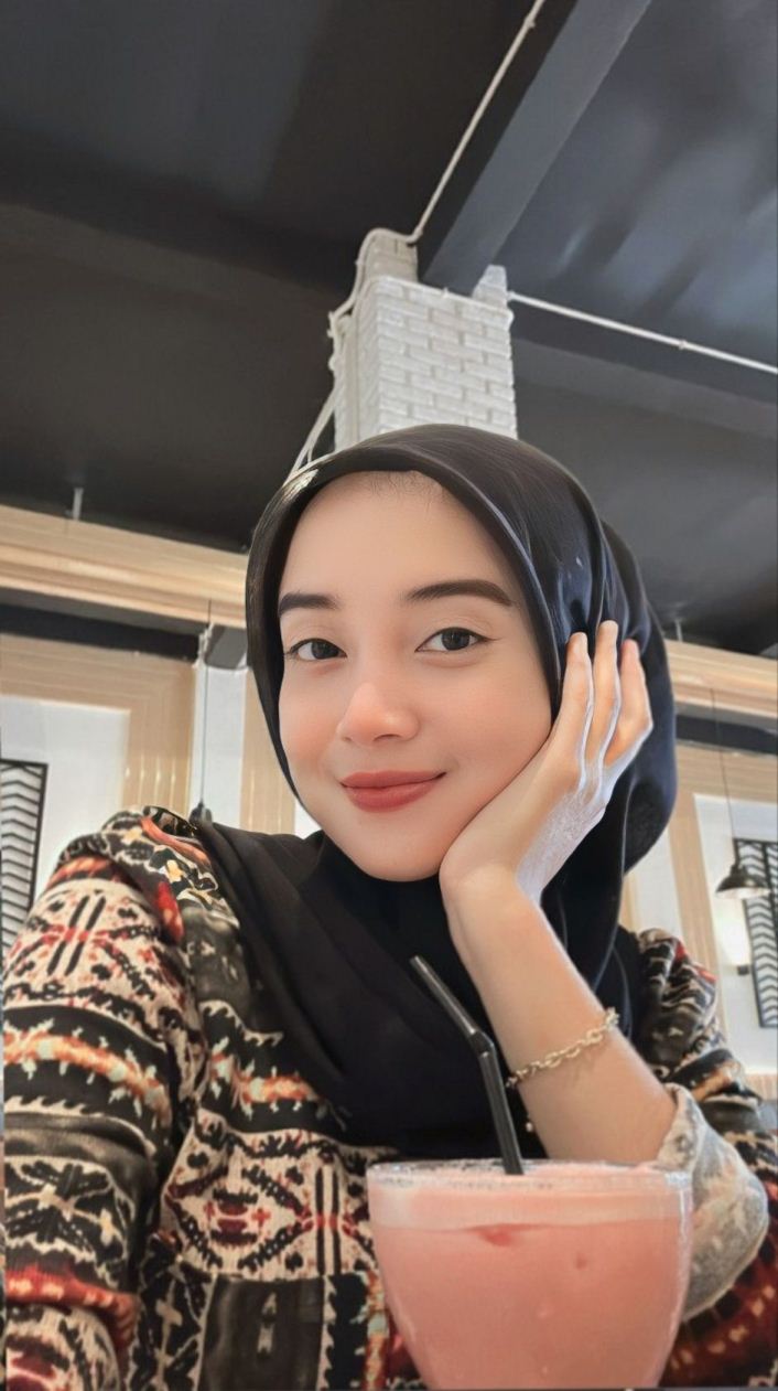 IKUTI LOMBA DI KENDARI: Renu Vifinniyah, mahasiswi Universitas Islam Lamongan. (IST/RDR.LMG)