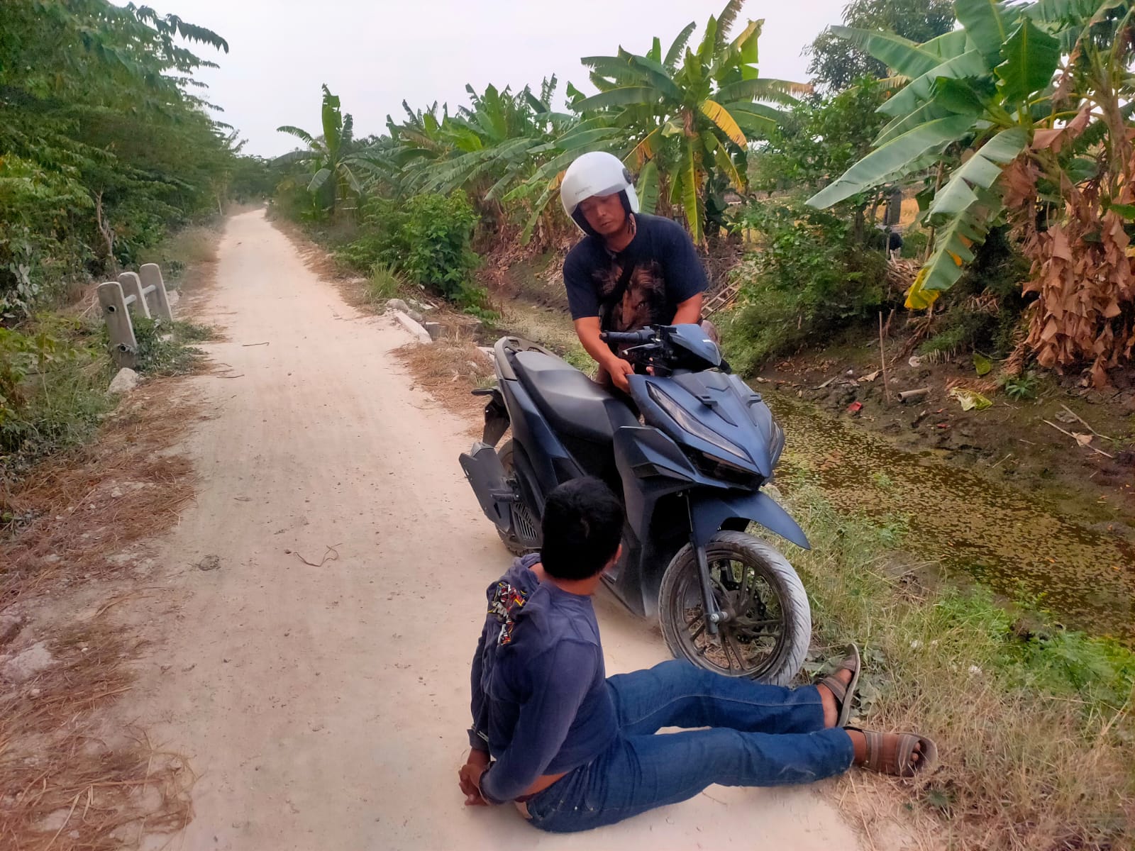 JADI PENADAH: M Solihul Niam diborgol karena menjual motor hasil curian. (IST/RADAR LAMONGAN)