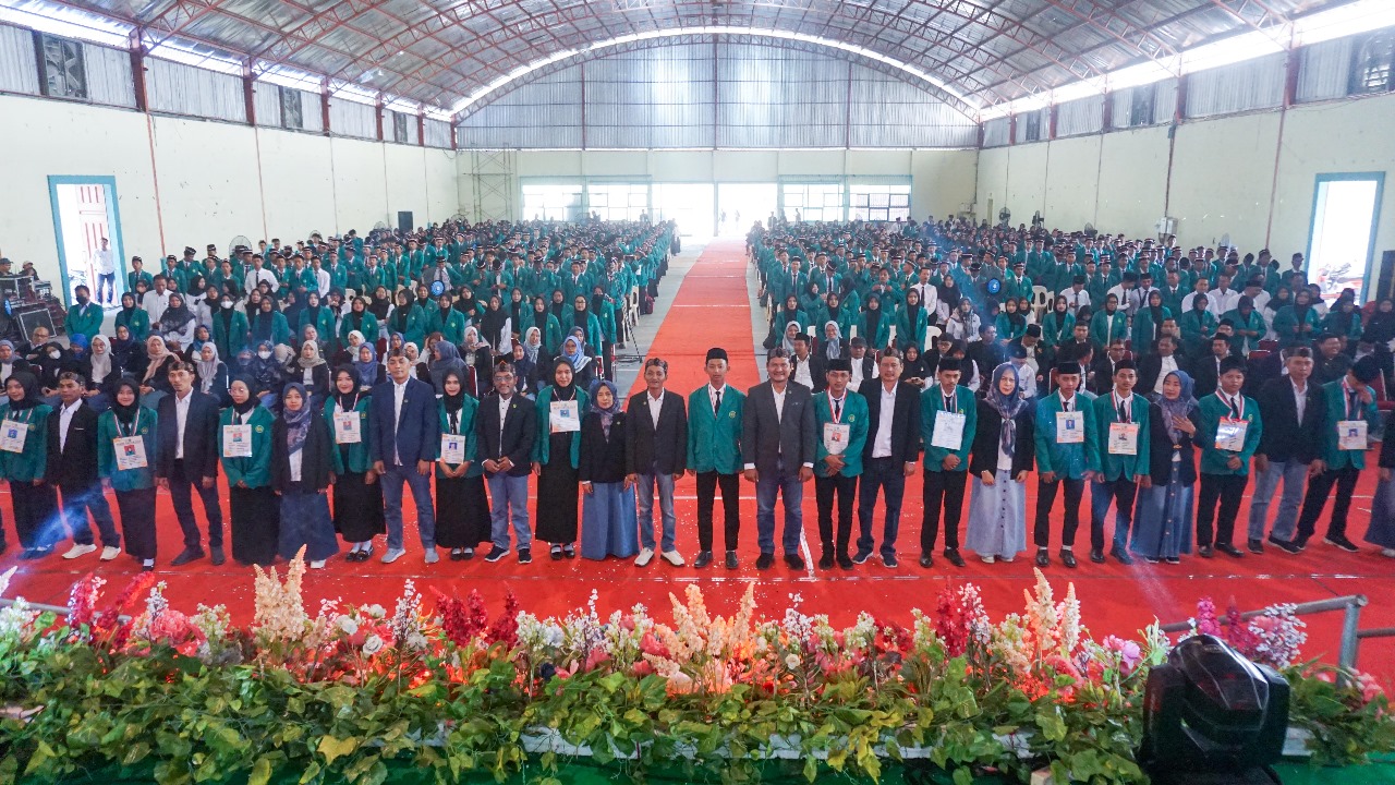 PKKMB UNISDA LAMONGAN : 1000 lebih Mahasiswa baru mengikuti kegiatan Pengenalan Kehidupan Kampus bagi Mahasiswa Baru.