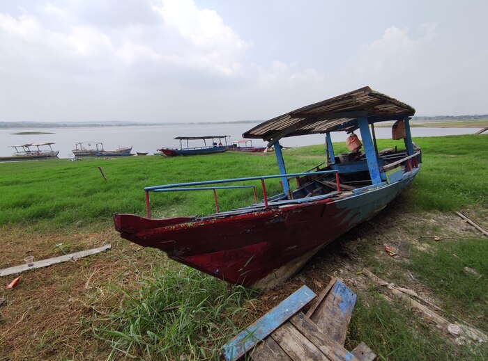 PERAHU UNTUK WISATA: Perahu di Waduk Gondang bisa disewa pengunjung. (ANJAR DWI PRADIPTA/RDR.LMG)