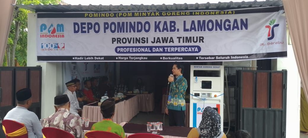 LAUNCHING POMINDO : Direktur Utama PT PARABU sekaligus owner POMINDO Yaya Sumantri,S.A.P, M.A.P. memberi sambutan saat launching DEPO POMINDO di Kabupaten Lamongan. (IST)