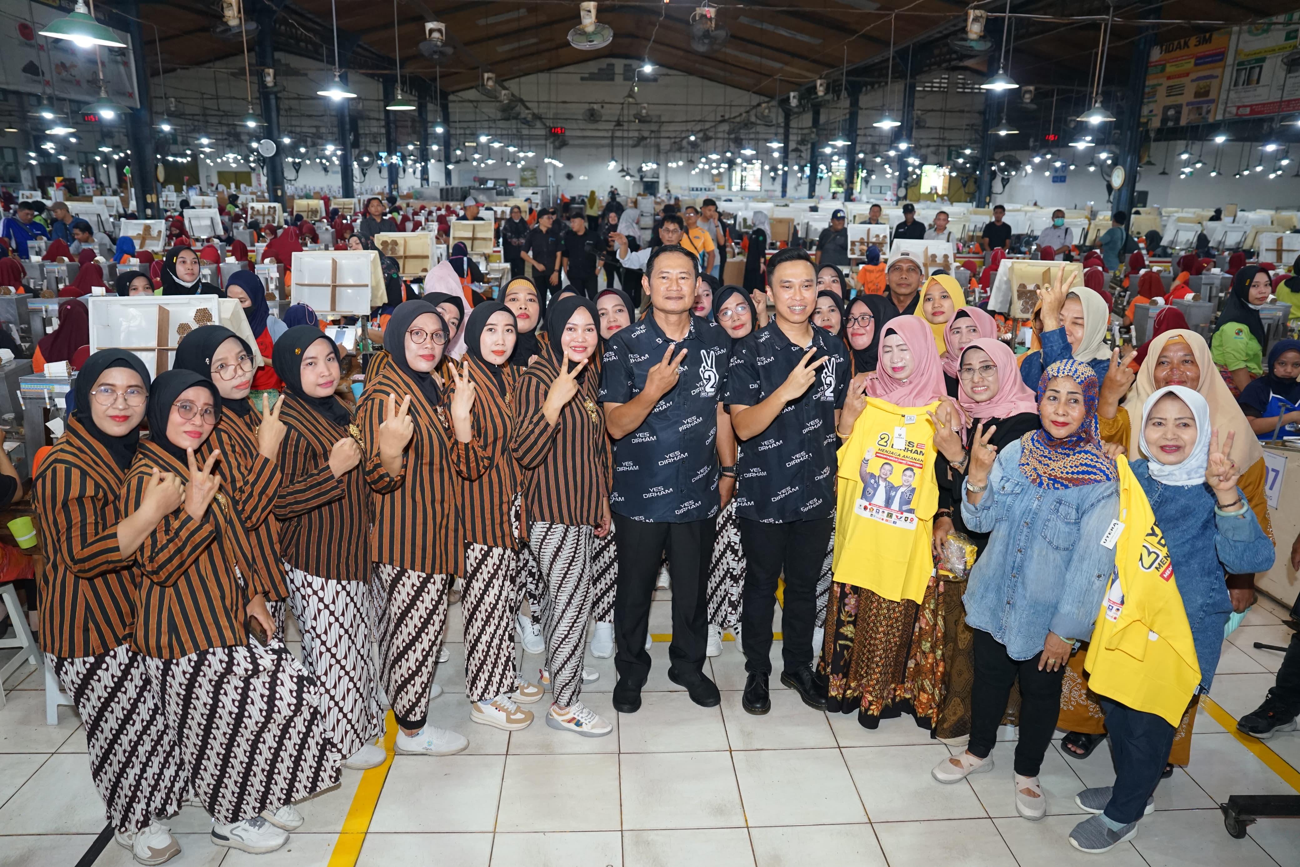 KEBERSAMAAN: Dukungan kepada pasangan cabup dan cawabup Lamongan nomor urut dua, Yes-Dirham terus mengalir.&nbsp;