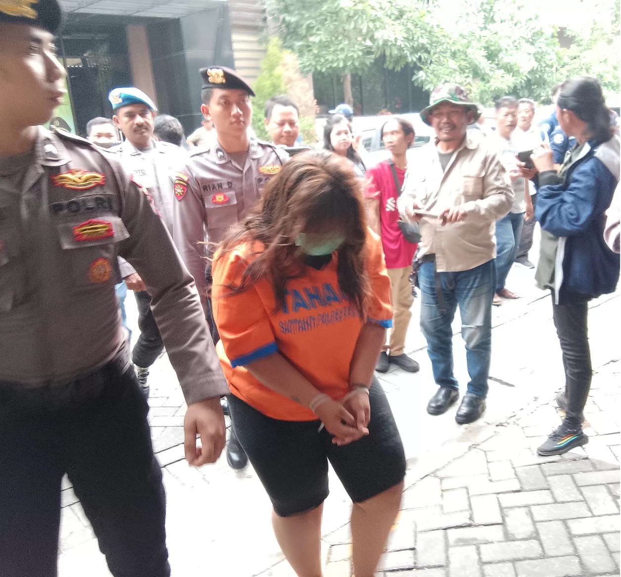 TEGA JUAL KEPONAKAN: Syafa