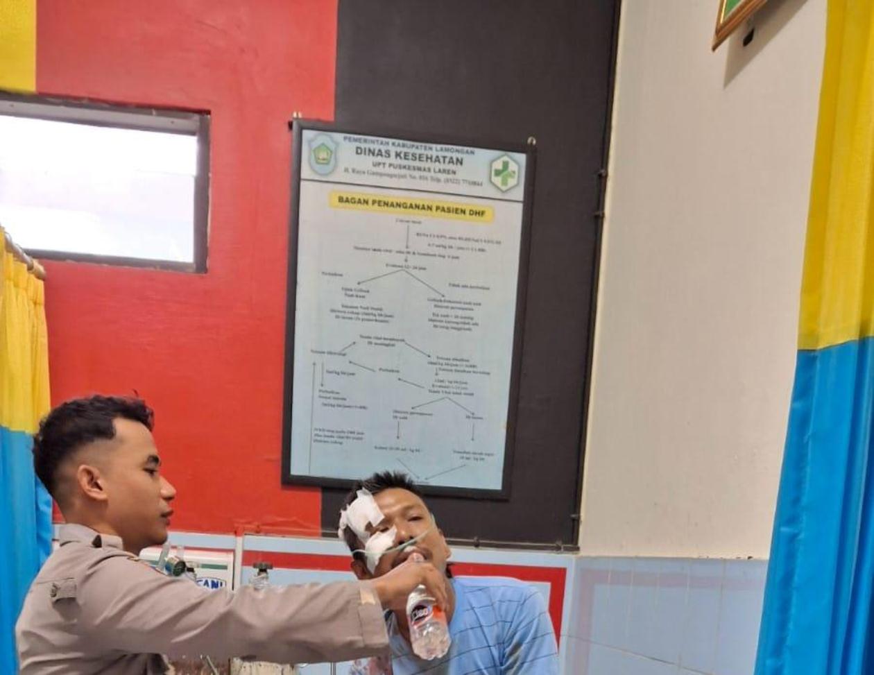 PENUH LUKA: Muka Sutrisno, 41, asal Desa Sugiharjo, Kecamatan/Kabupaten Tuban diberi perban karena terluka. (IST/RDR.LMG)