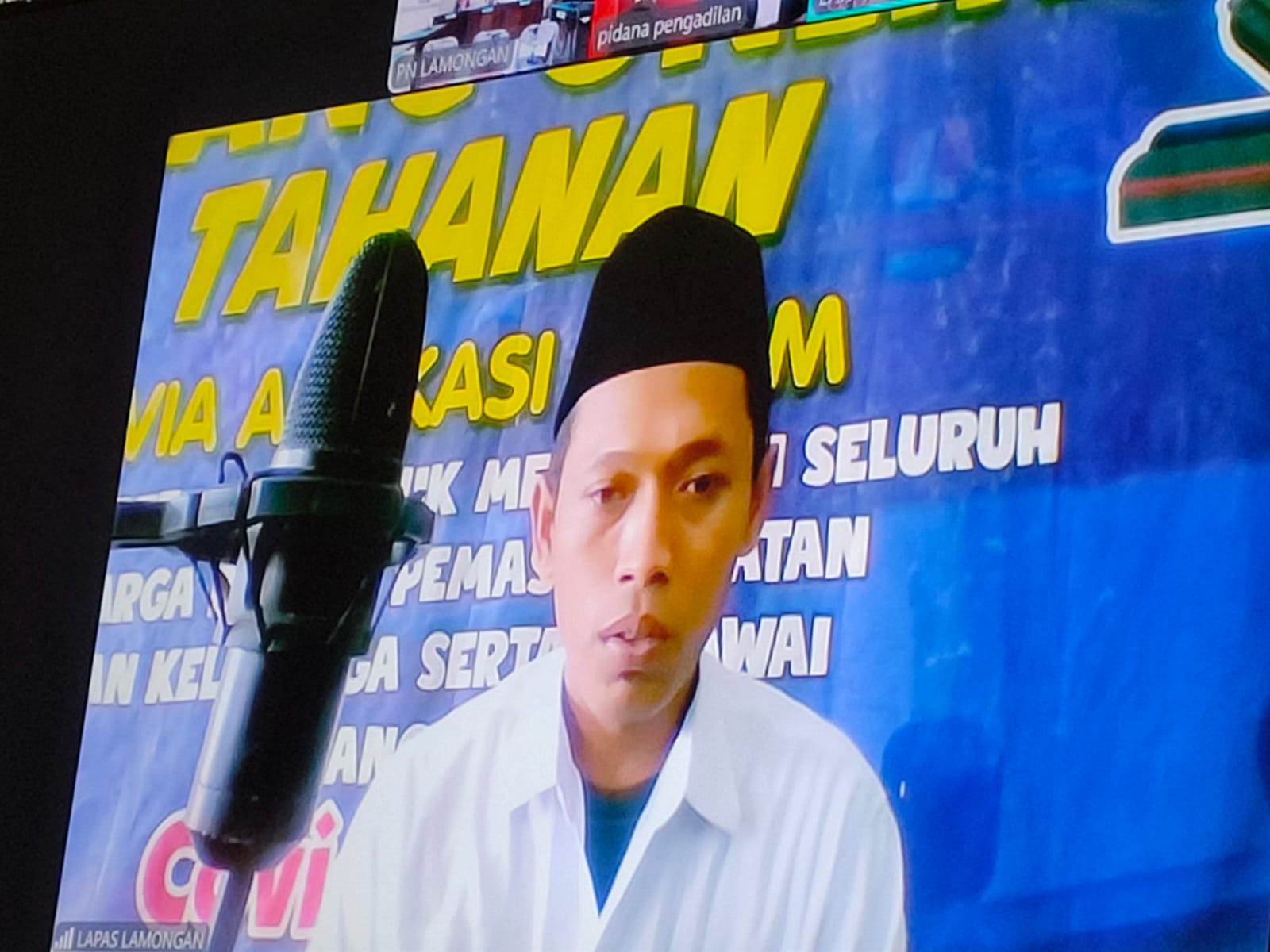 Dalam persidangan, terdakwa Pardi mengungkapkan penyesalannya karena memukul tetangganya sendiri.&nbsp;