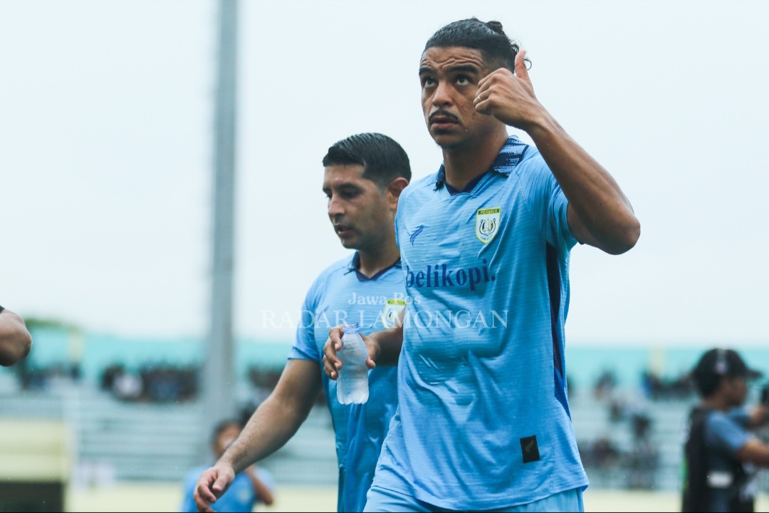 Anderson Nascimento diisukan bakal hengkang ke Barito Putera saat bursa transfer mendatang. (Anjar D. Pradipta / Radar Lamongan)