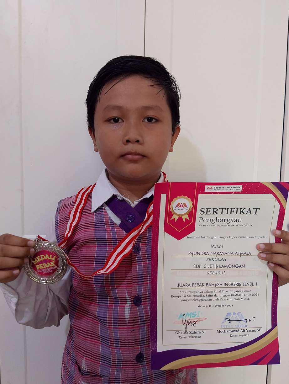 SUKA BERSEPEDA: Paundra Narayana Atmaja. (IST/RDR.LMG)