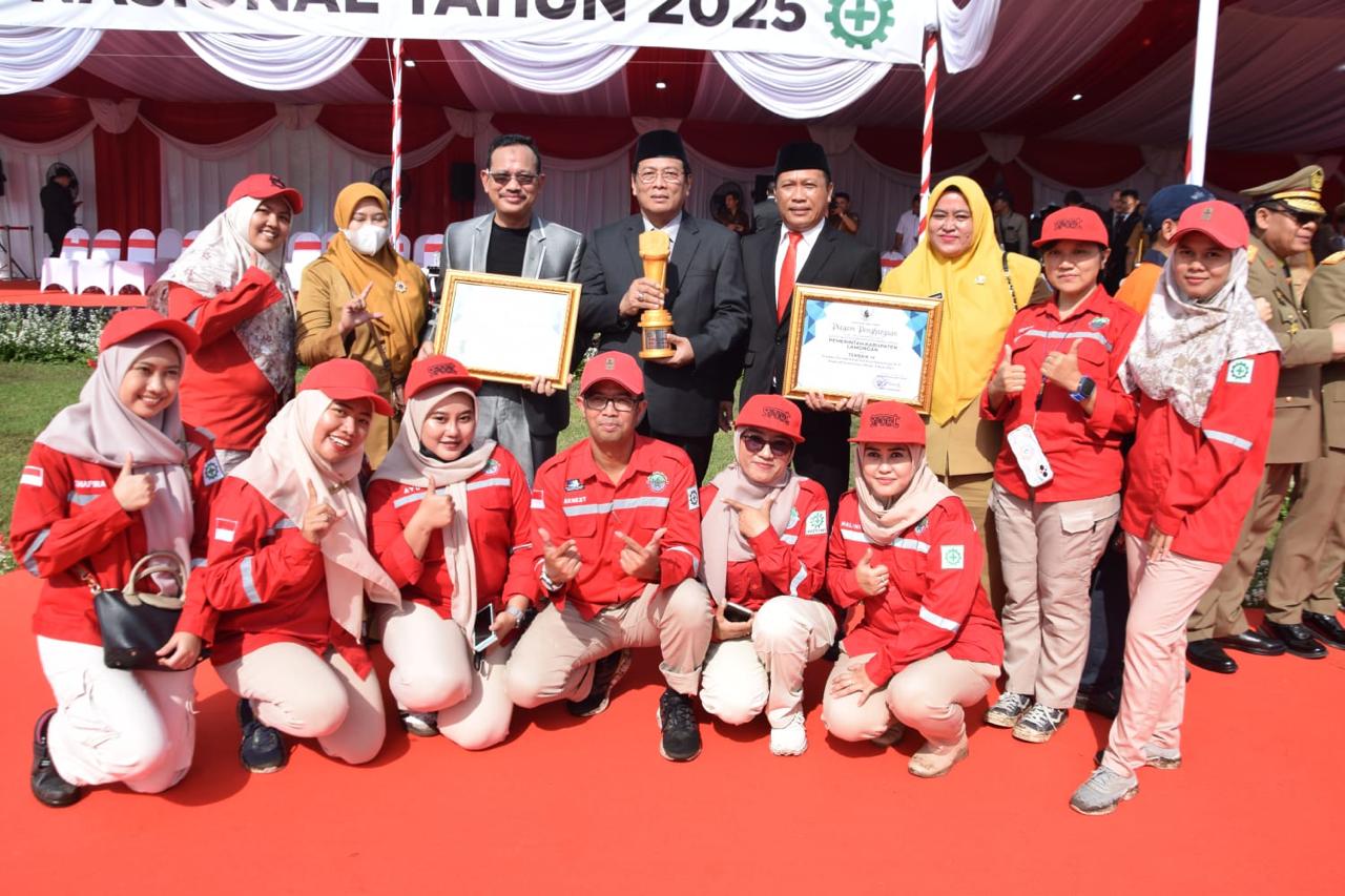 LANCAR: Penghargaan K3 yang diraih menunjukkan jika Kabupaten Lamongan sangat peduli dengan keselamatan para tenaga kerja.&nbsp;IST. / Radar Lamongan