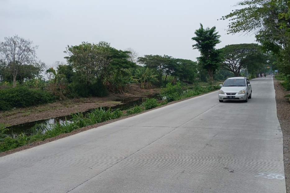 MULUS: Salah satu titik ruas jalan yang telah mendapatkan pembangunan.&nbsp;(Anjar / Radar Lamongan)