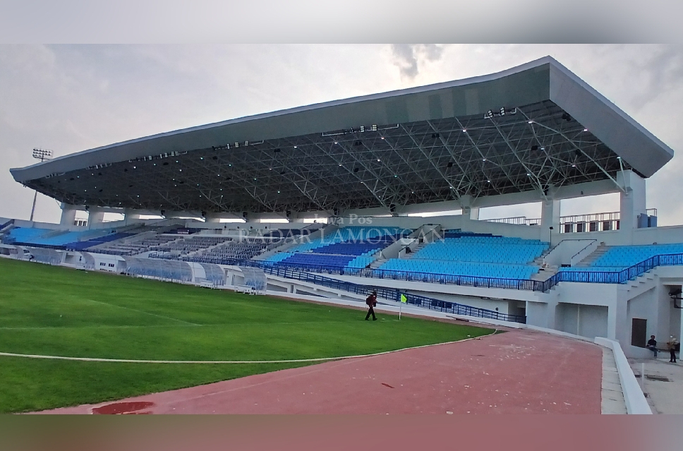 Pembangunan fisik Stadion Surajaya Lamongan telah selesai dikerjakan. ANJAR DWI PRADIPTA / RADAR LAMONGAN
